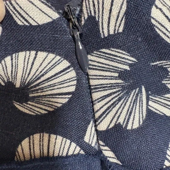 Navy Blue cream floral skirt Size 14 - Picture 6 of 7